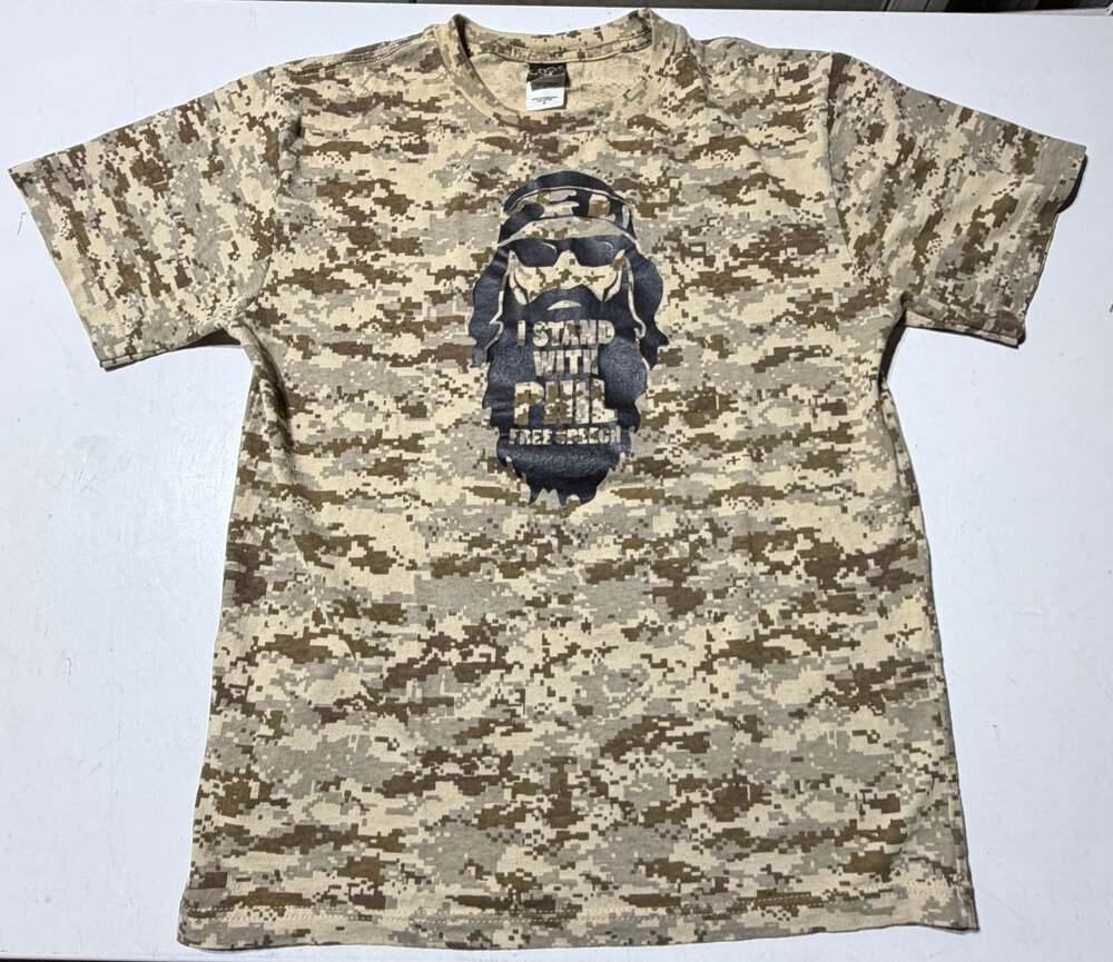 Code V Duck Dynasty I Stand With Phil Digital Camo T-Shirt